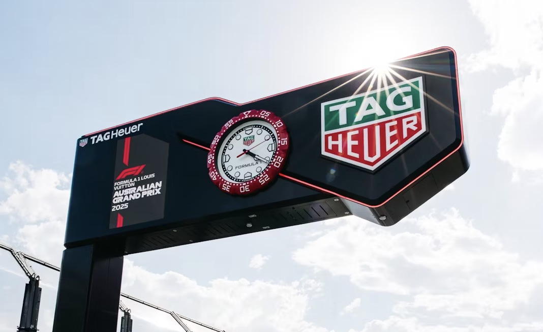 Cheap Online UK Fake TAG Heuer Reveals Retro-Inspired Track Clocks For New F1 Sponsorship